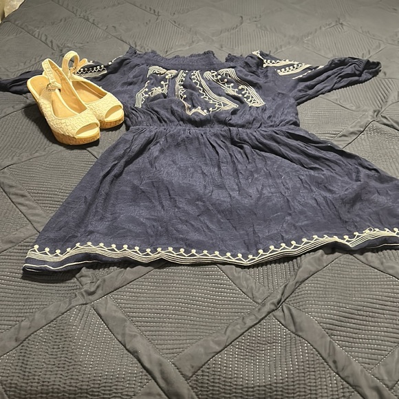 Navy , Off shoulder dress - Picture 6 of 9